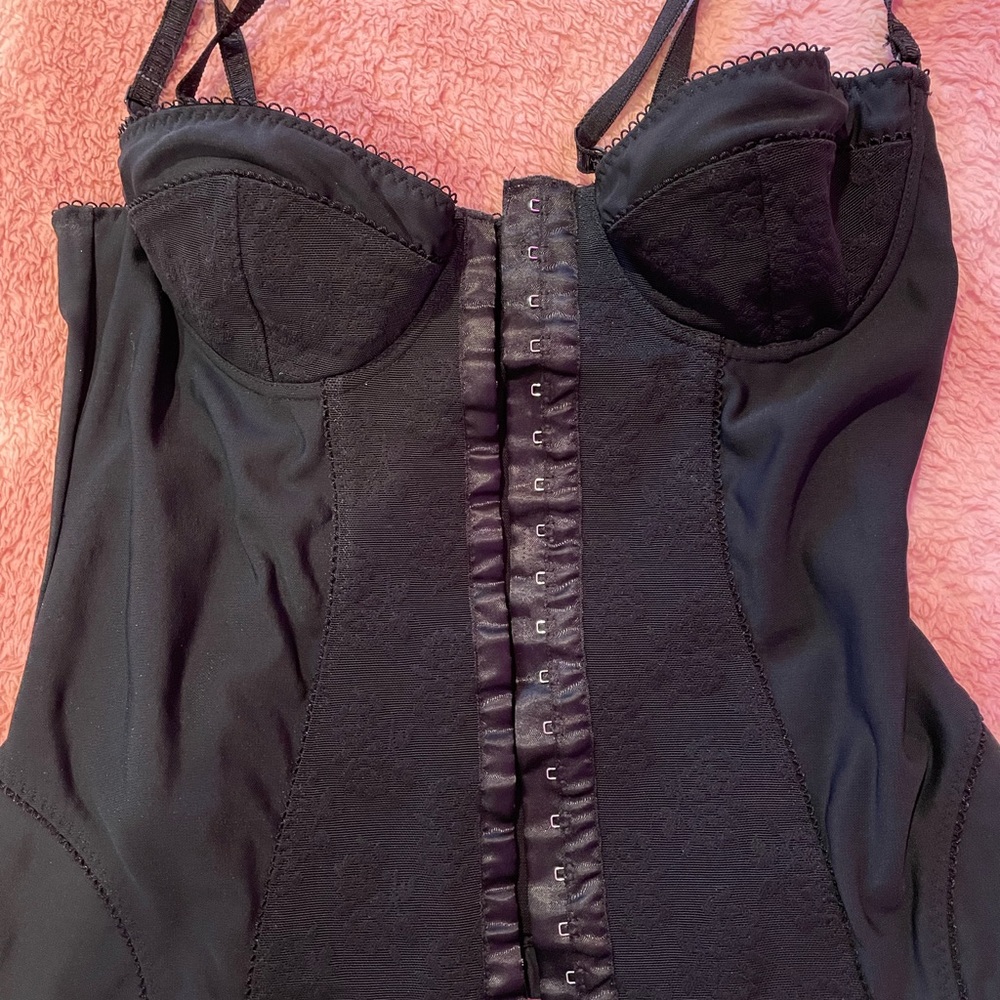 D & G corset top